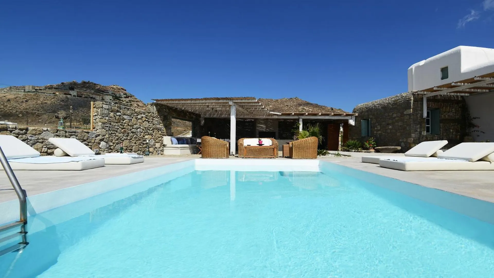 Thalasses Villas Kalafati